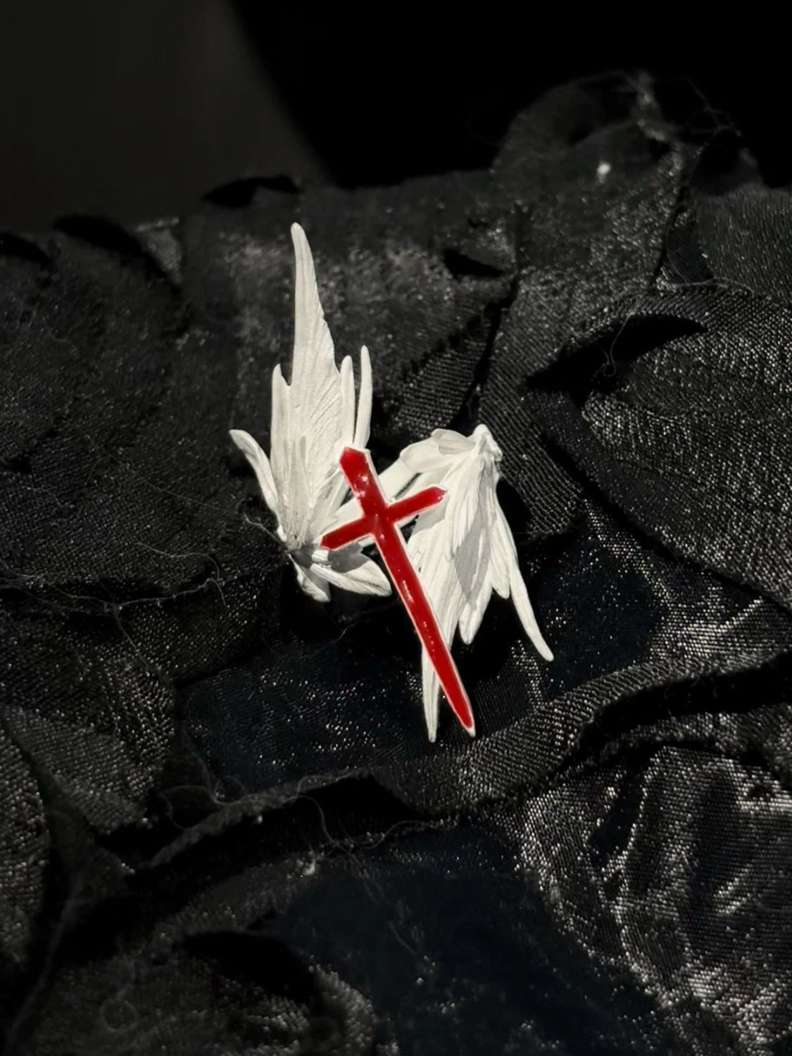 'Freedom Wings' Hand‑Painted Cross Wing Alloy Ring