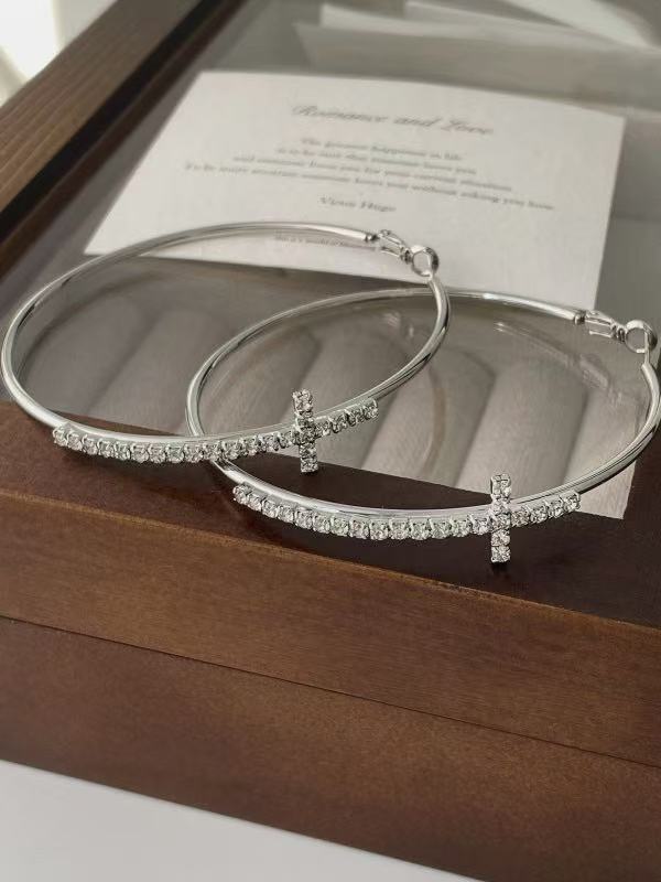 cold-moon-rhinestone-cross-hoop-earrings-6