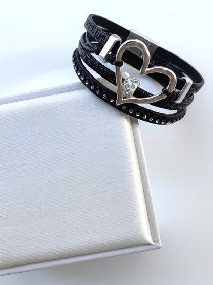 'Heartlock' Vintage Hollow Heart Leather Bracelet AlielNosirrah