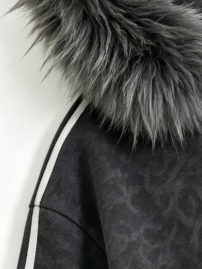 'Wild Dreams' Retro Wild Cross Rhinestone Detachable Faux Fur Collar