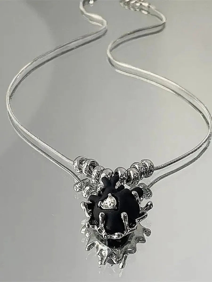 'Unscrupulous' Matte Heart Snake Chain Necklace AlielNosirrah