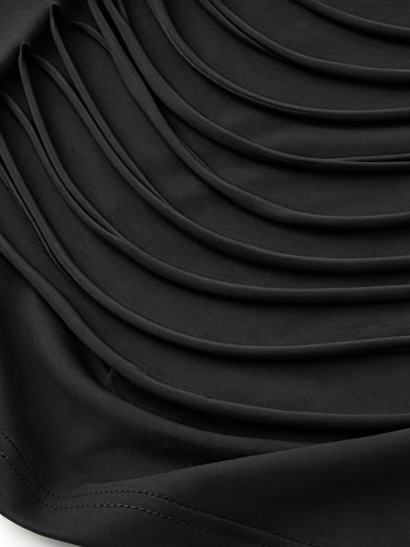 'Black Static' Black Cut-Out Off-Shoulder T-Shirt AlielNosirrah