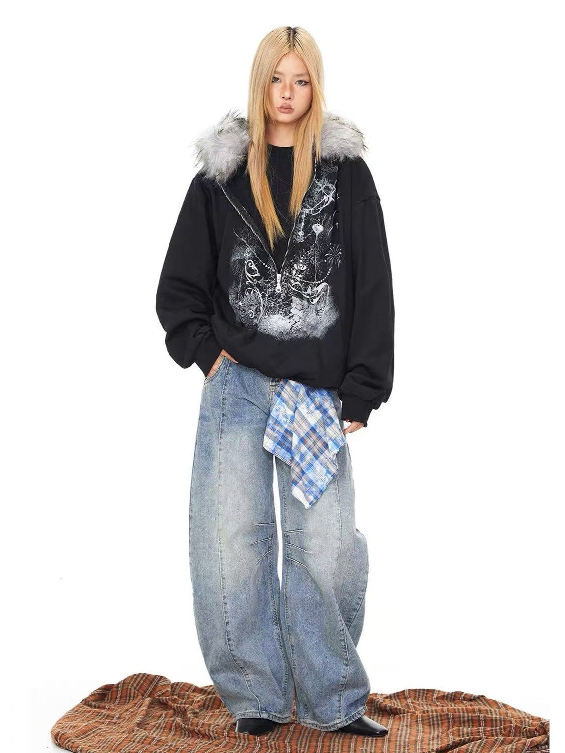 'Lonely Island' Y2K Detachable Furry Hood Printed Half-Zip Hoodie