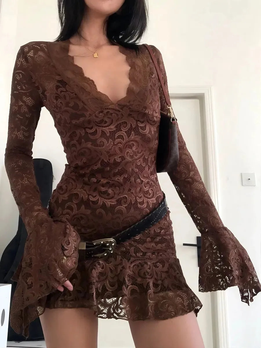 see through dress fabric Sheer Guide: Types, Sewing Tips, Application Ideas and Trends 2018 and softly fitted bodice Alielnosirrah - 'Cinnamon' Lace Fabric
