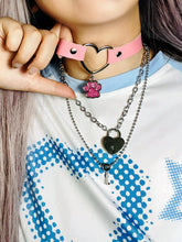 Load image into Gallery viewer, &#39;Catfish&#39; Kawaii Goth Squins Pendants Cat Paw Choker AlielNosirrah
