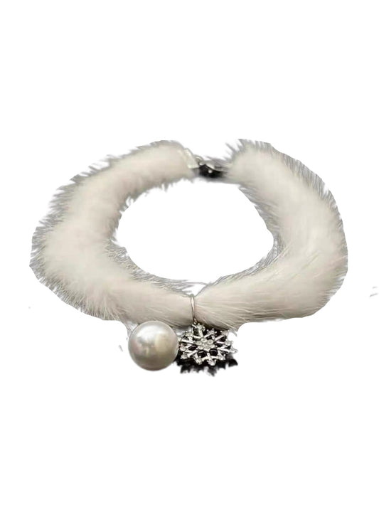 'Snow Days' Y2k Fluffy Holiday Snow Flake Choker AlielNosirrah