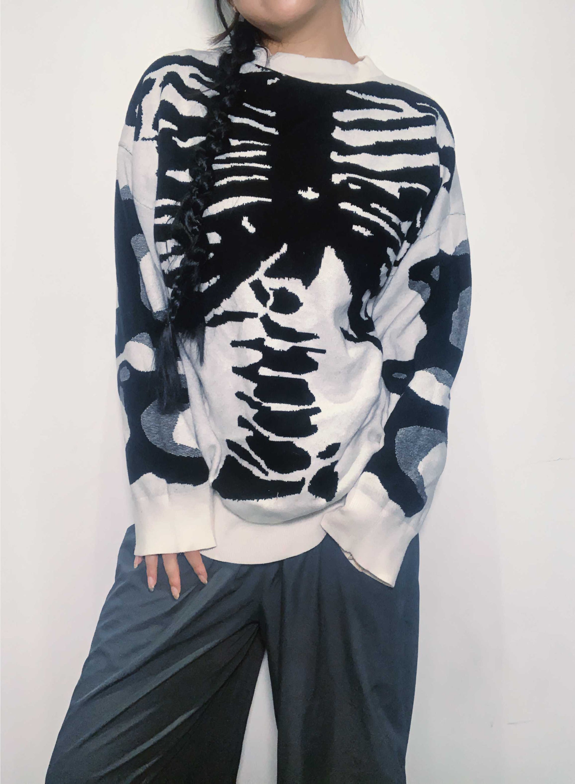 'Fake body' Oversized Unisex Dark Skeleton Sweater AlielNosirrah