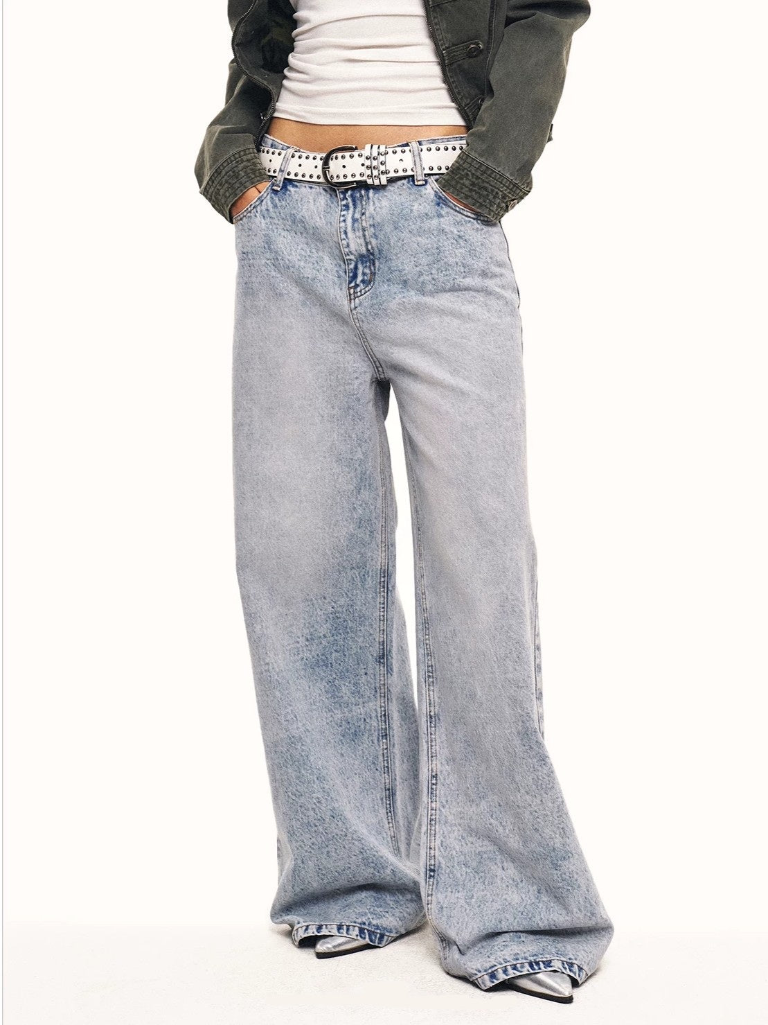 'Faded Wing' Retro Wing Graphic Print Gradient Washed Denim Pants