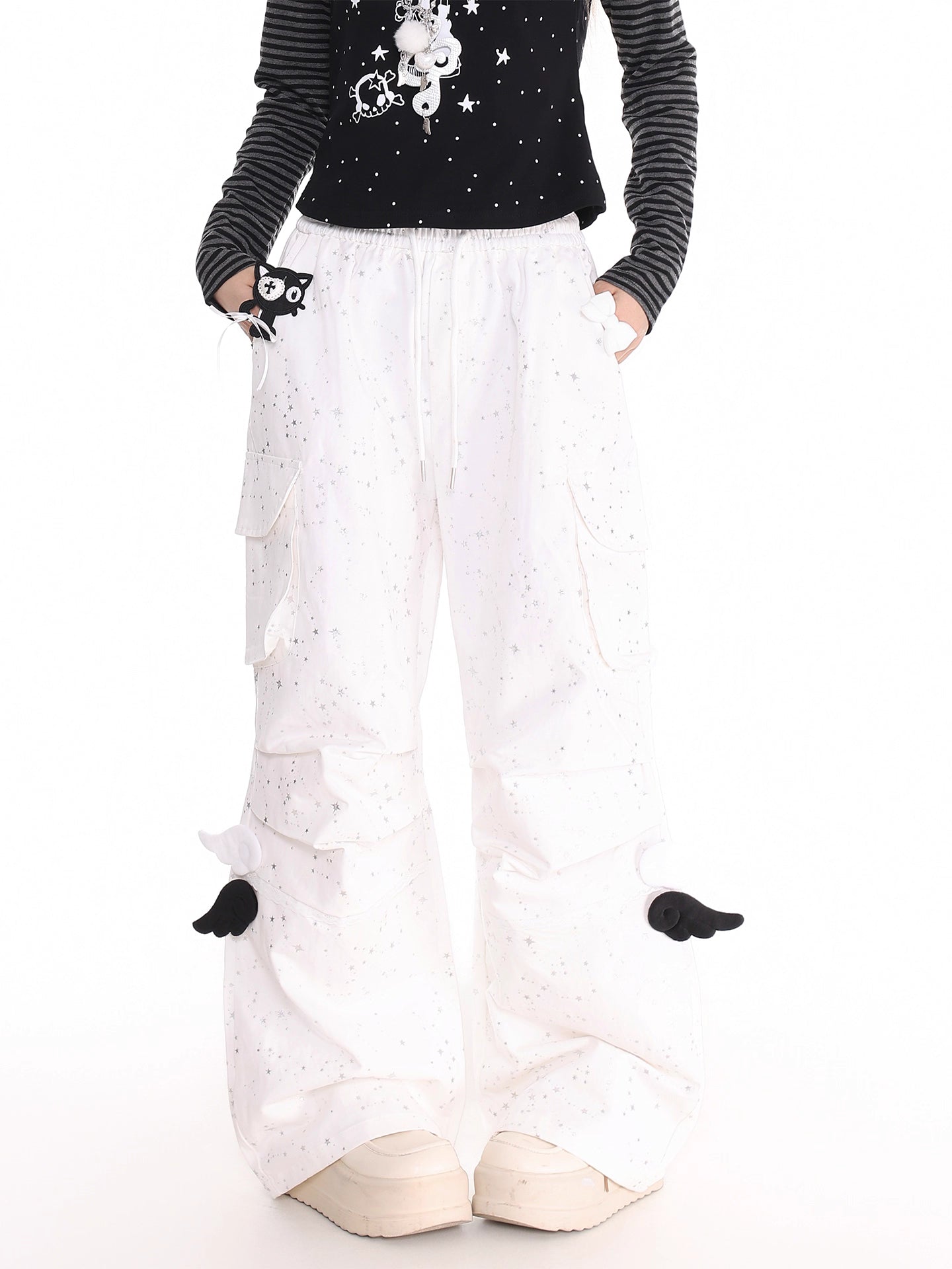 'Cosmic Angel' Sparkling Star Print Wing-Detail Cargo Pants AlielNosirrah
