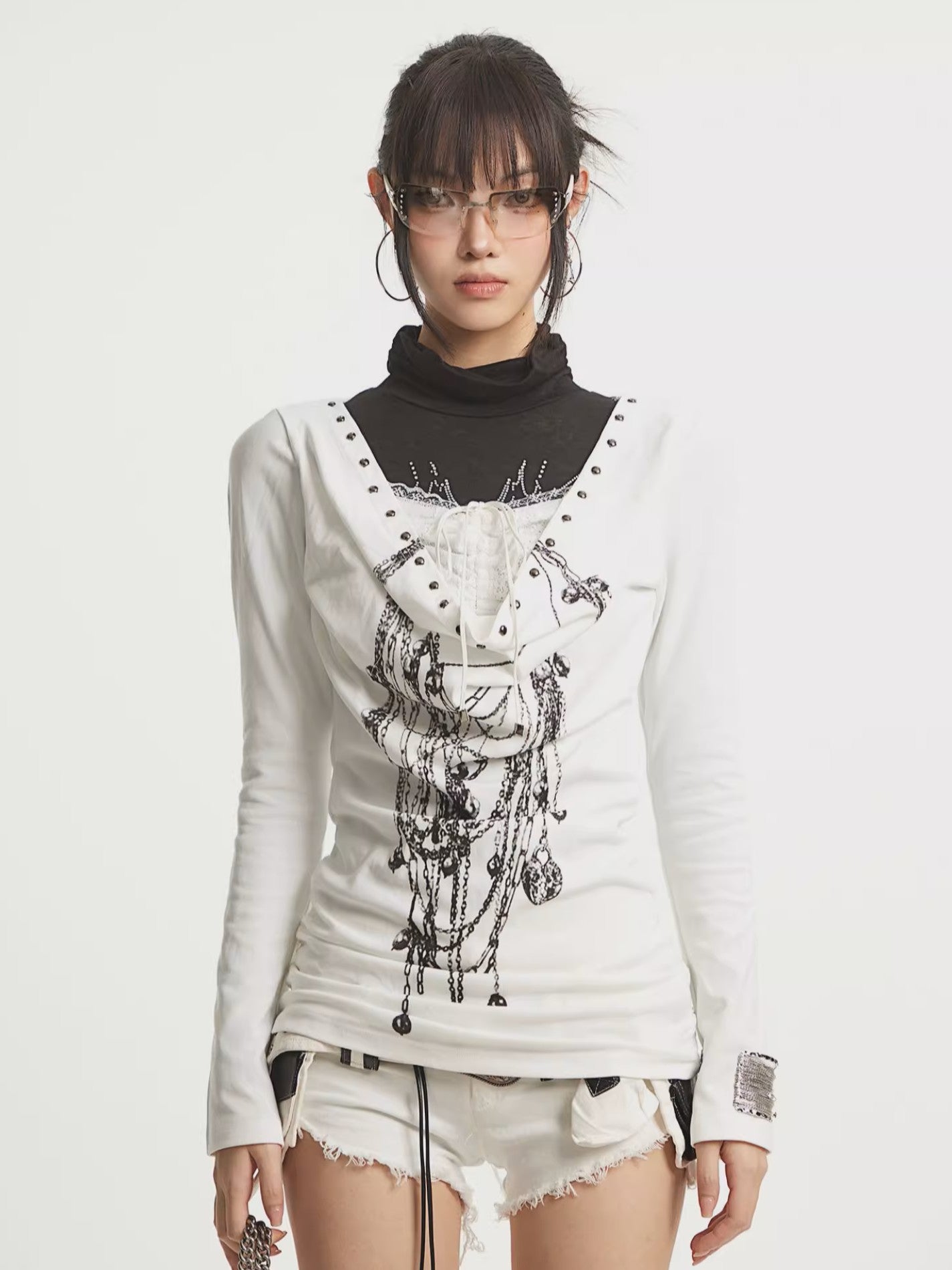 ’Kiss Chain' Faux-Layered Lace Trim Chain-Print Slim Fit Long Sleeve Top AlielNosirrah