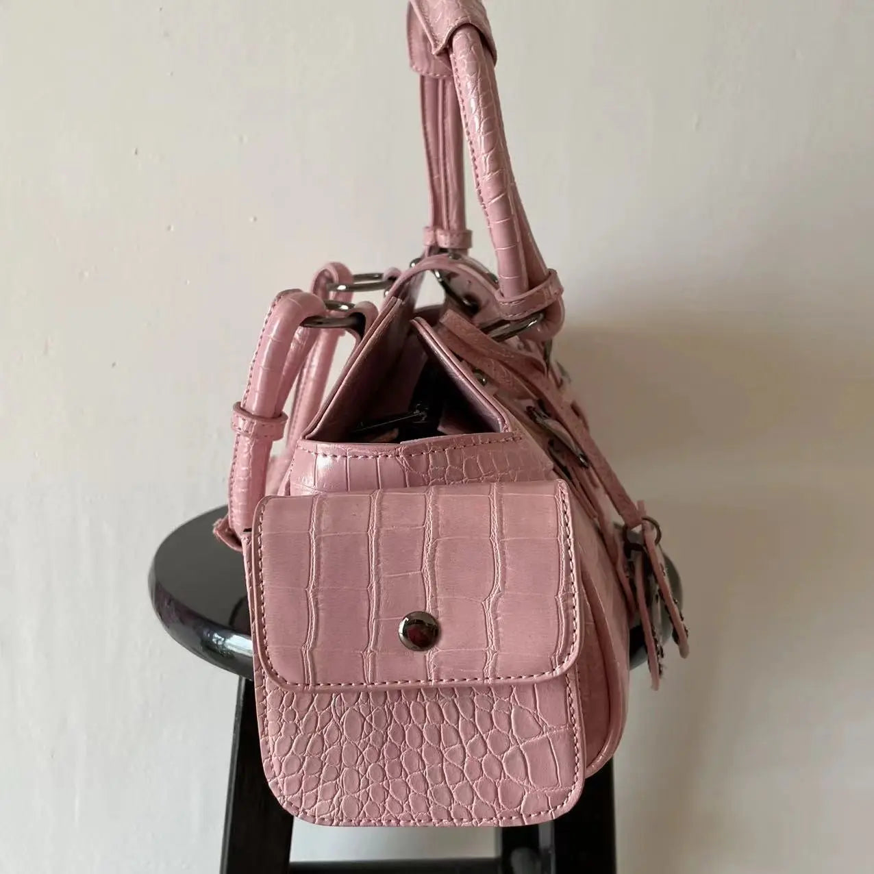 Soft Lips' Y2k Pink Vintage Crossbody Bags