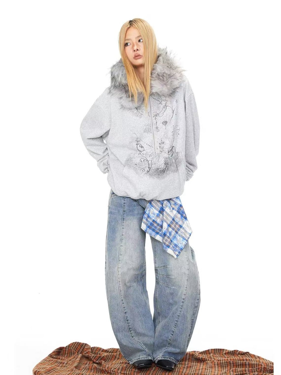 'Lonely Island' Y2K Detachable Furry Hood Printed Half-Zip Hoodie