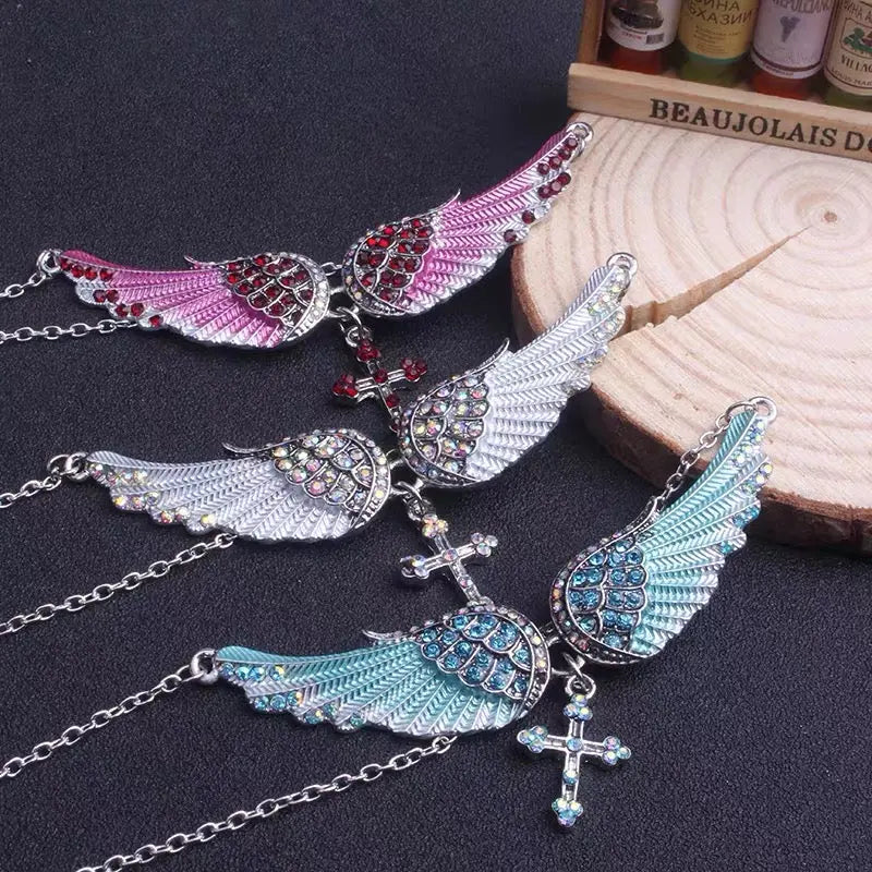 'Daydream' Wings Shape Rhinestone Necklace